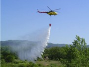 Nácvik hasenia lesného požiaru vrtuľníkom UTair Mi-171