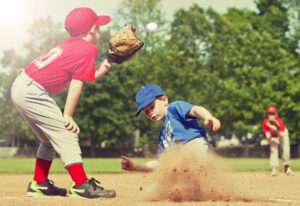 Stručná história baseballovej šiltovky: Ako sa zo športovej výbavy stal súčasný módny trend?